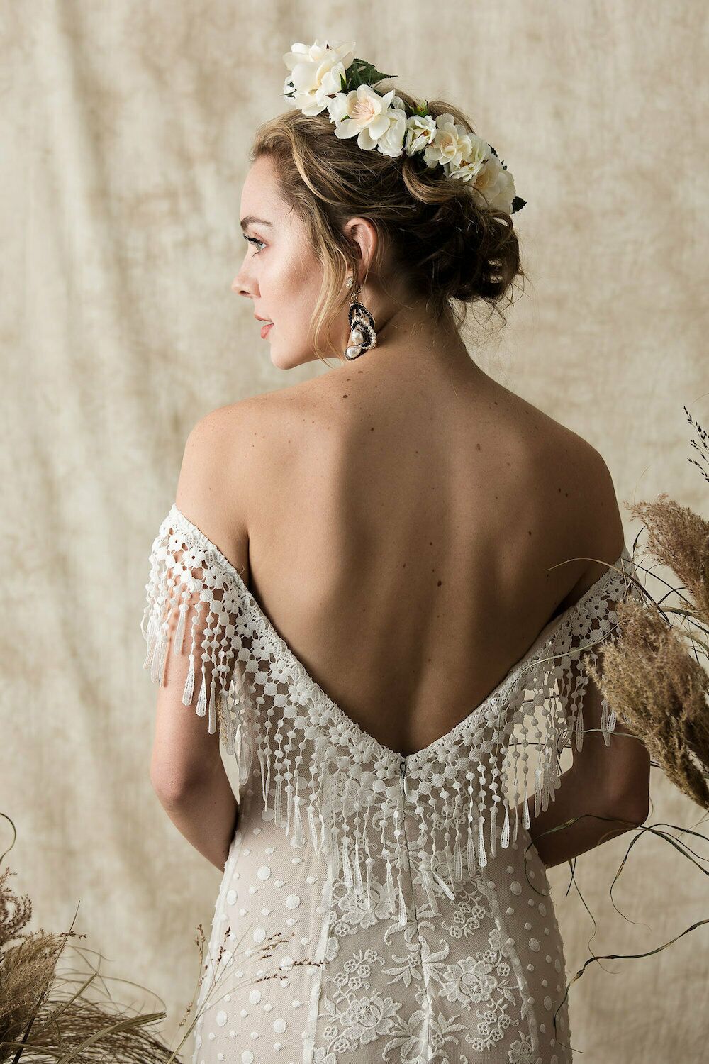 boho fringe lace dress Bohemian Style Lace Fringe Wedding Dress Flare Long Sleeve Boho Wedding Dress Lace Tassel V Neck Zipper