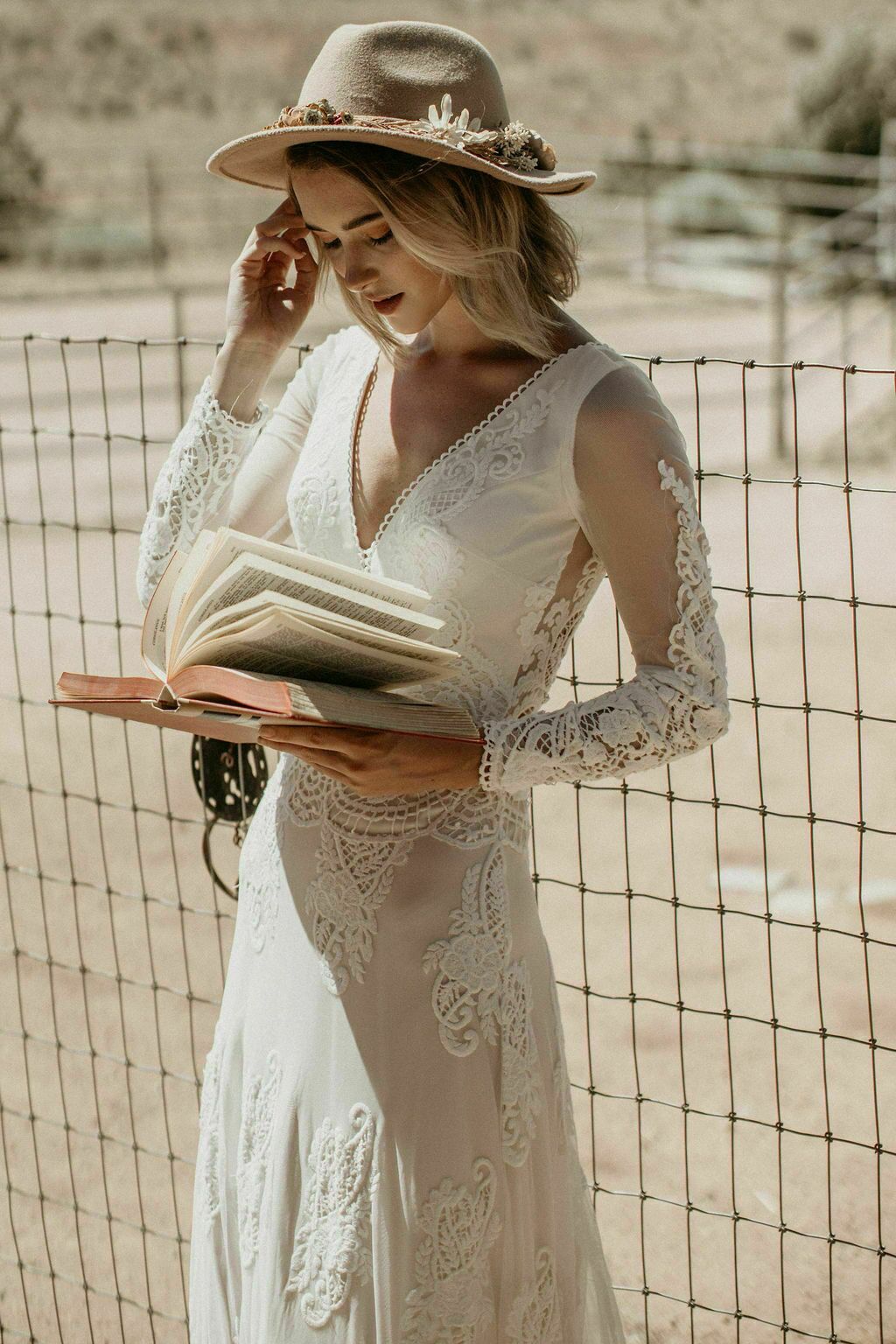 tight lace mermaid wedding dress New Arrival Sweetheart Tulle Lace Mermaid Wedding Dress Two layer Trailing