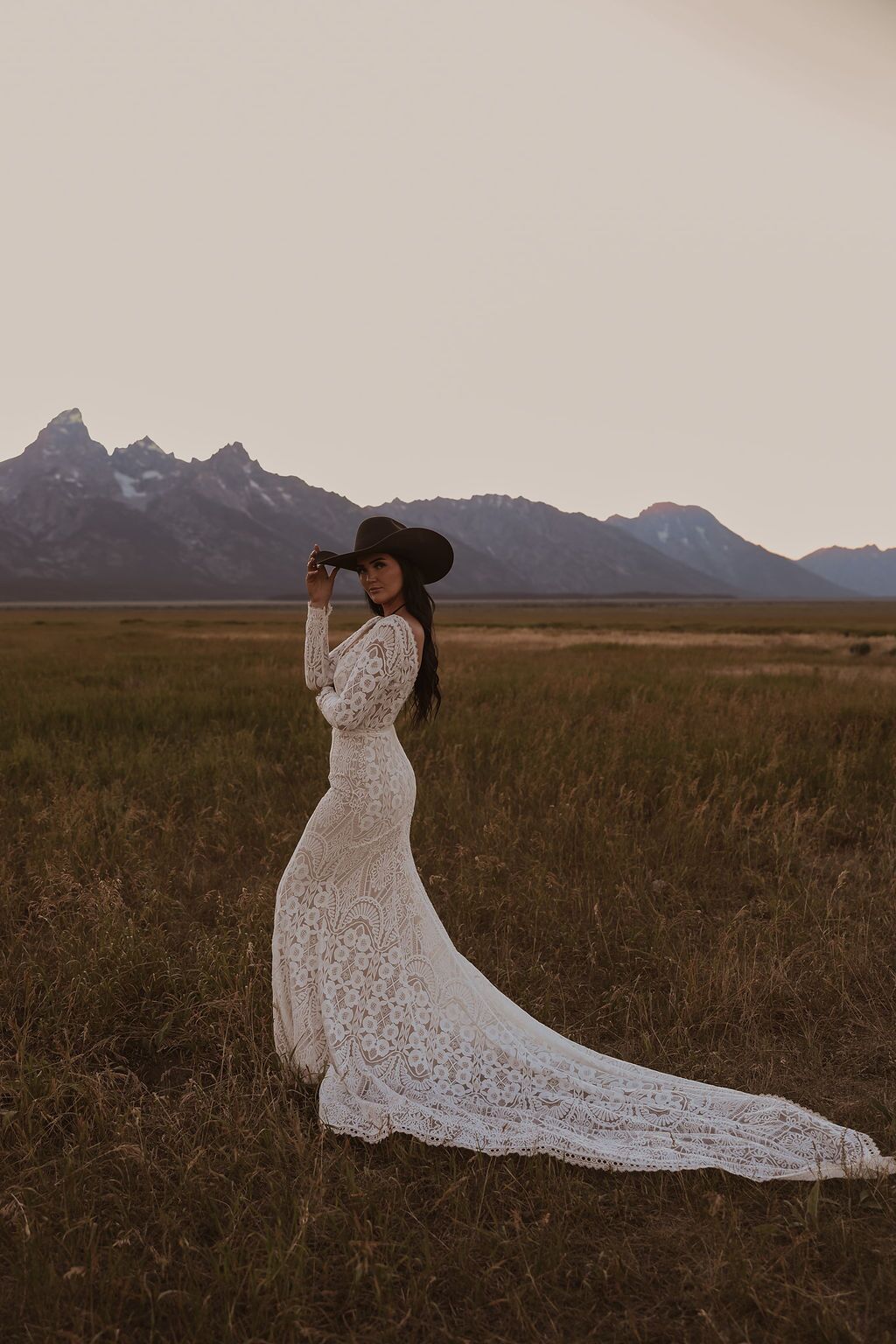 mountain formal dresses What is Mountain Chic Wedding Attire & How to Nail It