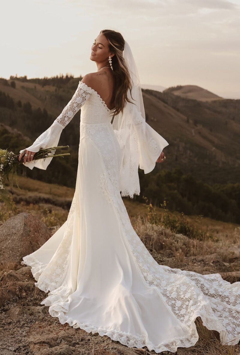 Off the Shoulder Wedding Dresses | Lace & Sleeve Styles