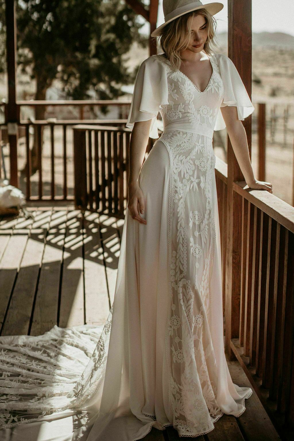 dress sale prom Sample The eye Loop BW Presidio Dress Pants Maxi Dress Reformation Dresses Color:KELLY-MULTI